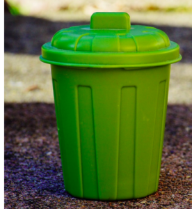 A green recycle bin.